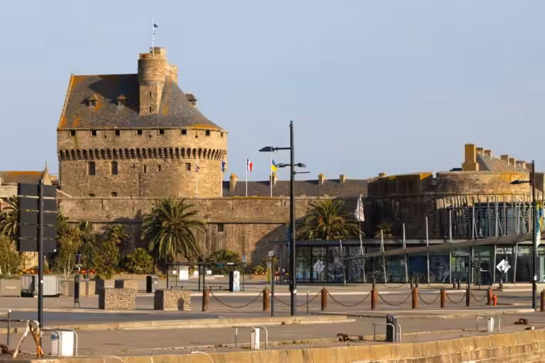 À Saint-Malo, le Ticket Camp : une aventure humaine qui révolutionne l’entrepreneuriat